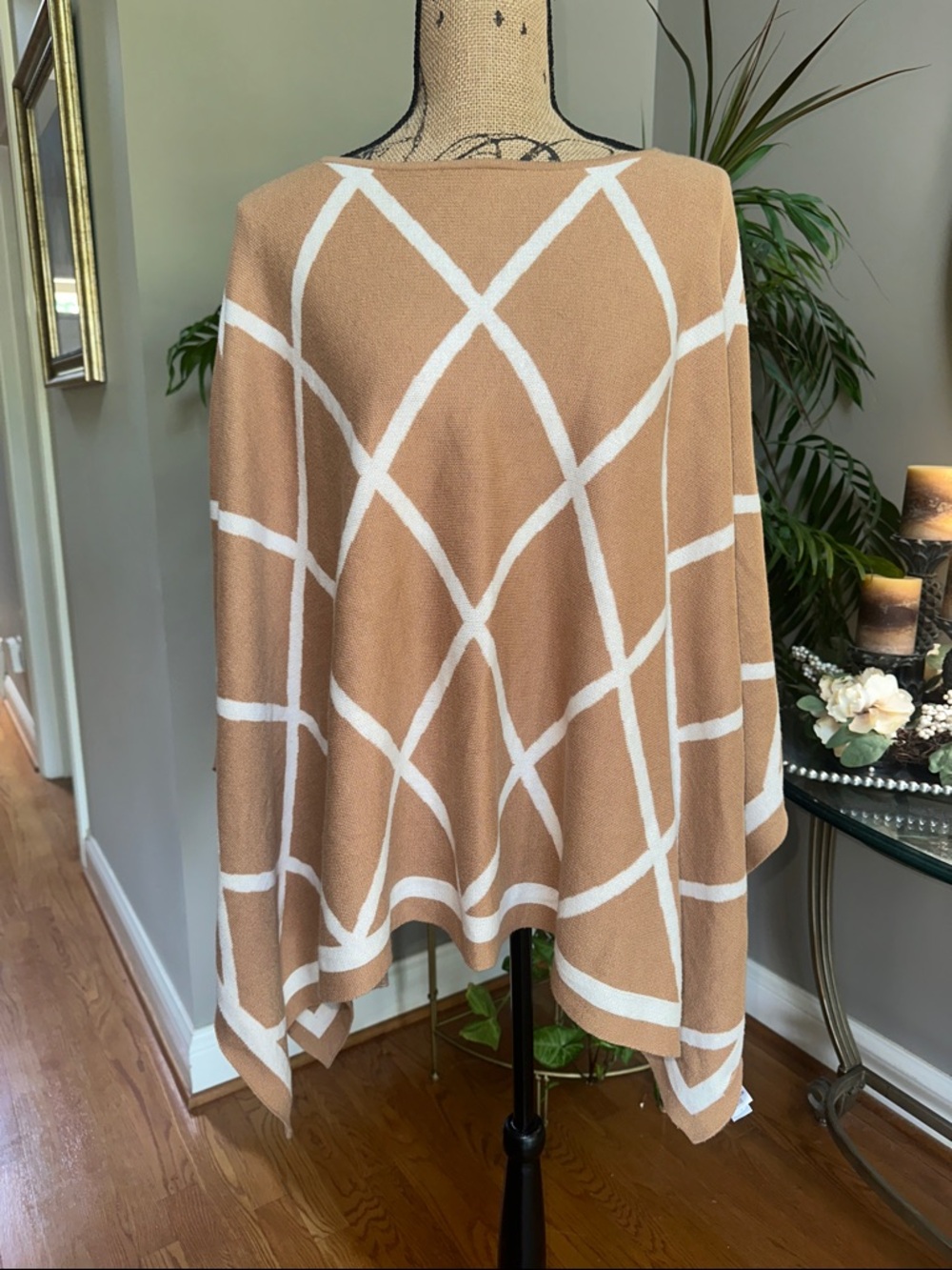 Ann Taylor Camel & White Lattice Knit Poncho One size NWOT